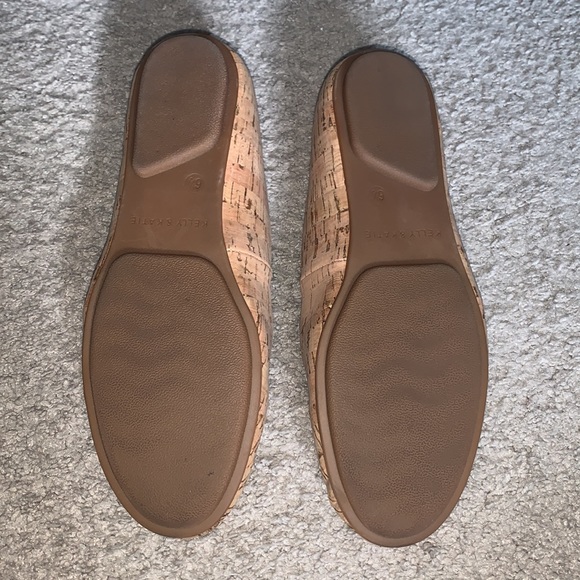Kelly & Katie Taupe Ballet Flats - Picture 4 of 6